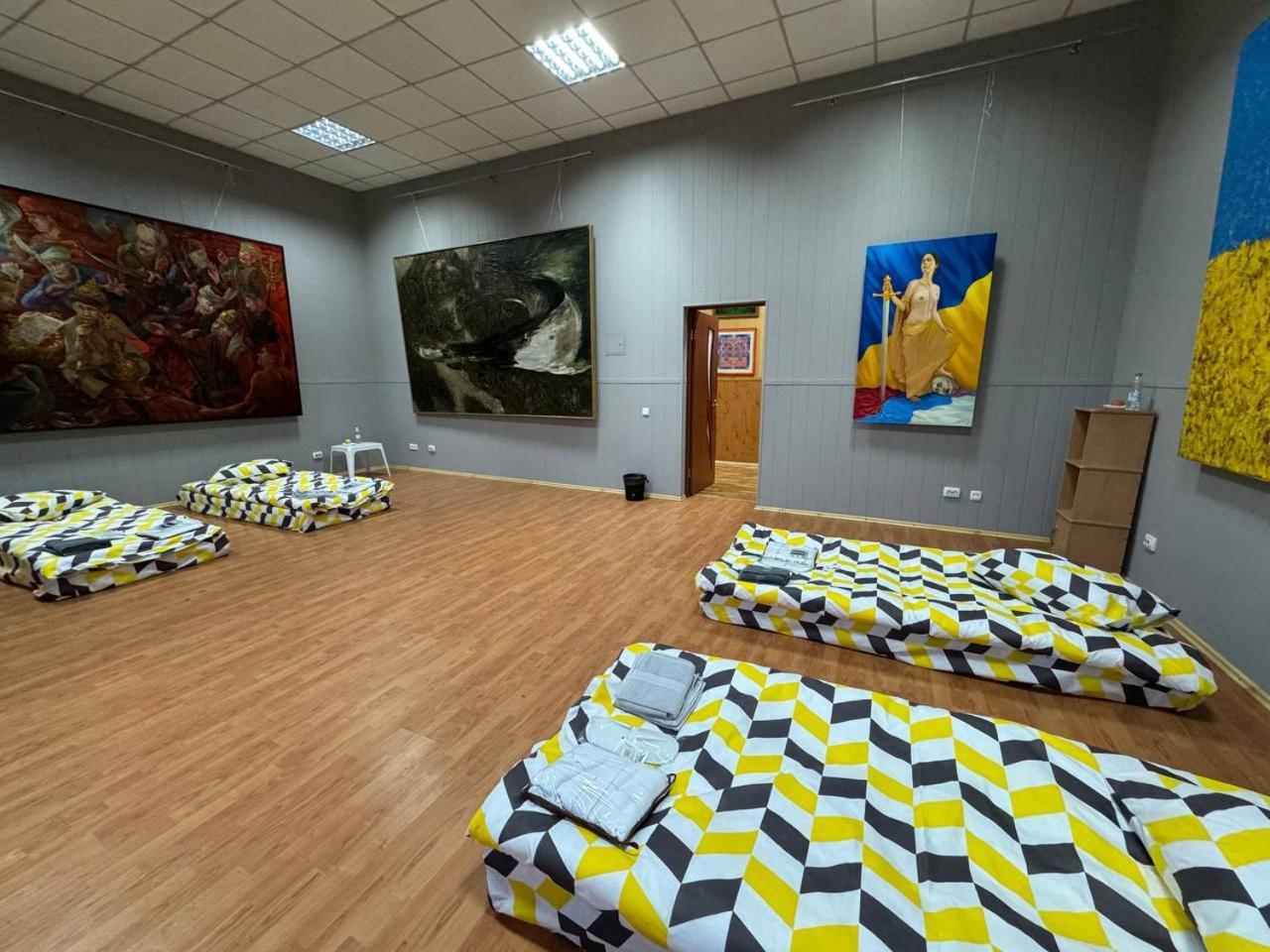 Арт-Вокзал Hotel Kryvyi Rih Room photo